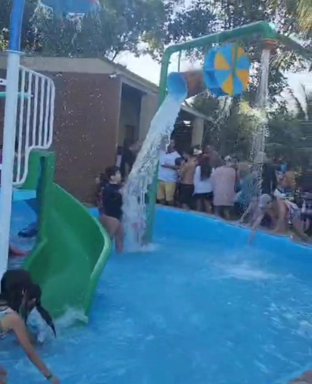 Aldeia Do Lago Caldas Novas Lindo Apt Com Cozinha Mobilia Nova Pode Levar Bebidas Na Area Das Piscinas 외부 사진